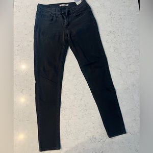 Levi’s 535 super skinny jeans